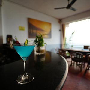 Sunset & Waves Resort, Mandrem Beach